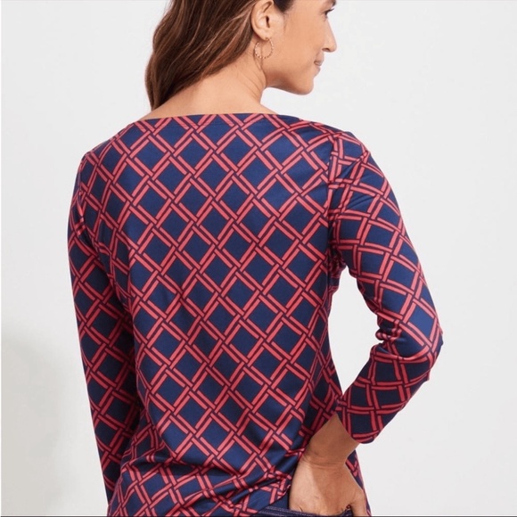 NWT Vineyard Vines Printed Sankaty Boatneck Simple Tee Deep Bay Geo Red M - Picture 4 of 5